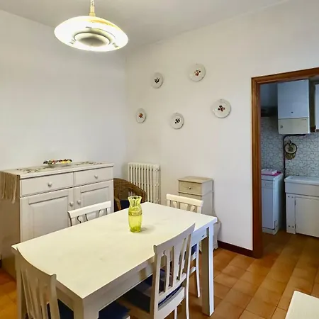 S325 - Sirolo, Quadrilocale In Centro Con Giardino E Posto Auto