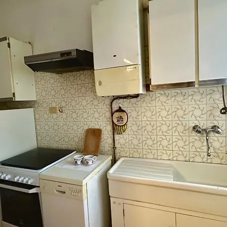 S325 - Sirolo, Quadrilocale In Centro Con Giardino E Posto Auto